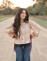 THE DAISY TOP