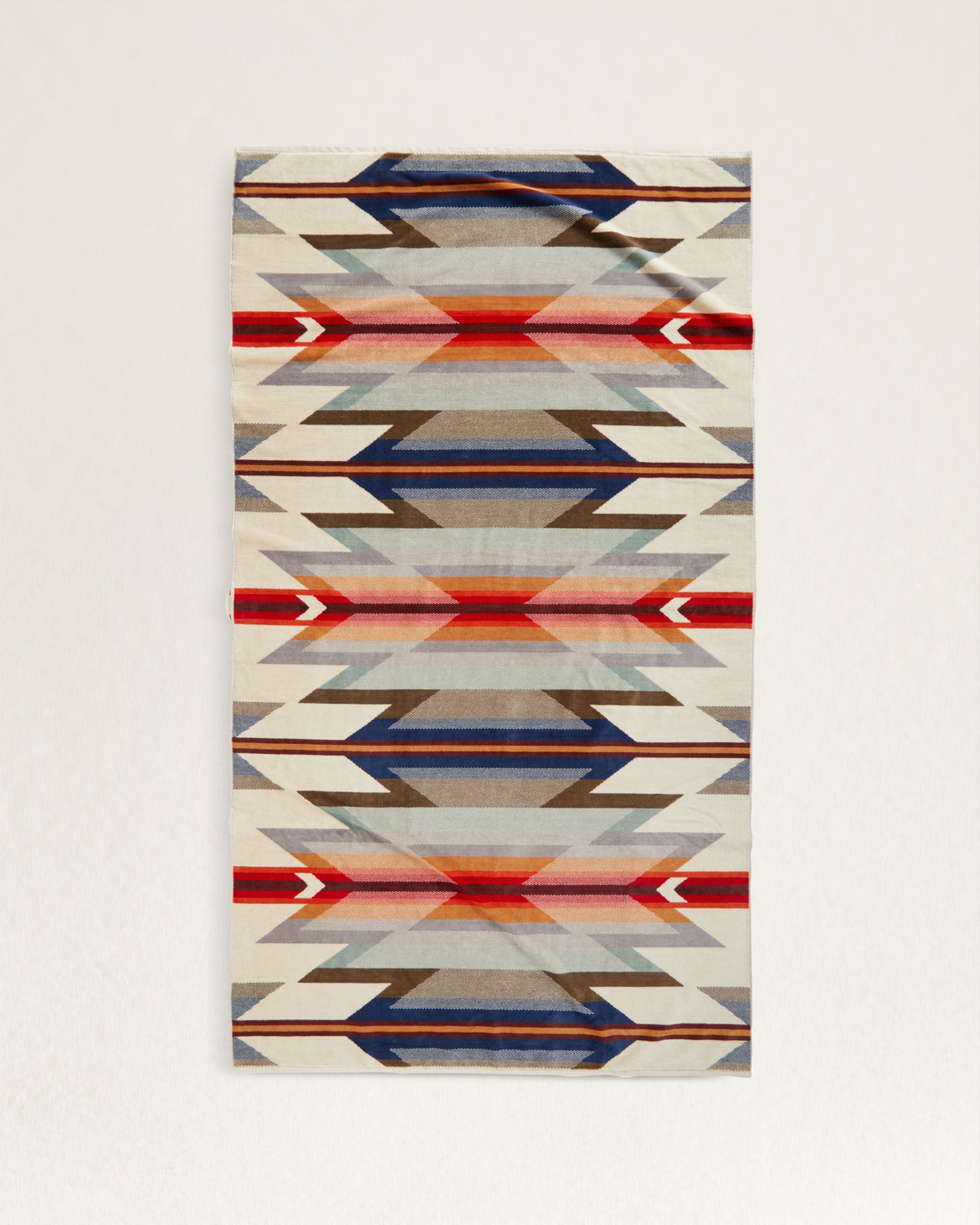 PENDLETON OVERSIZED JACQUARD SPA TOWEL – 7 Bar Boutique