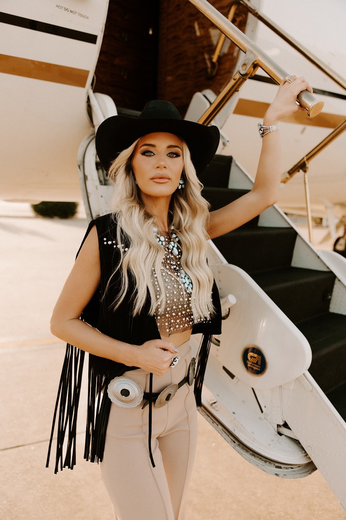 CYA LATER HORSESHOE FRINGE VEST – 7 Bar Boutique