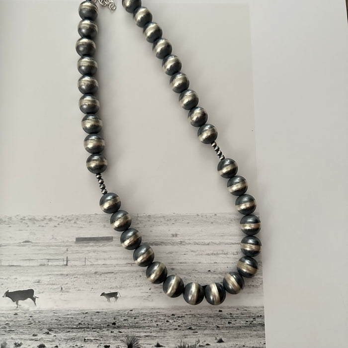 THE CARRINGTON NECKLACE