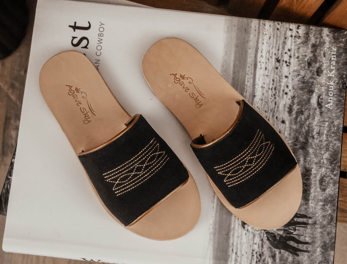 THE SKYE SANDALS-BLACK