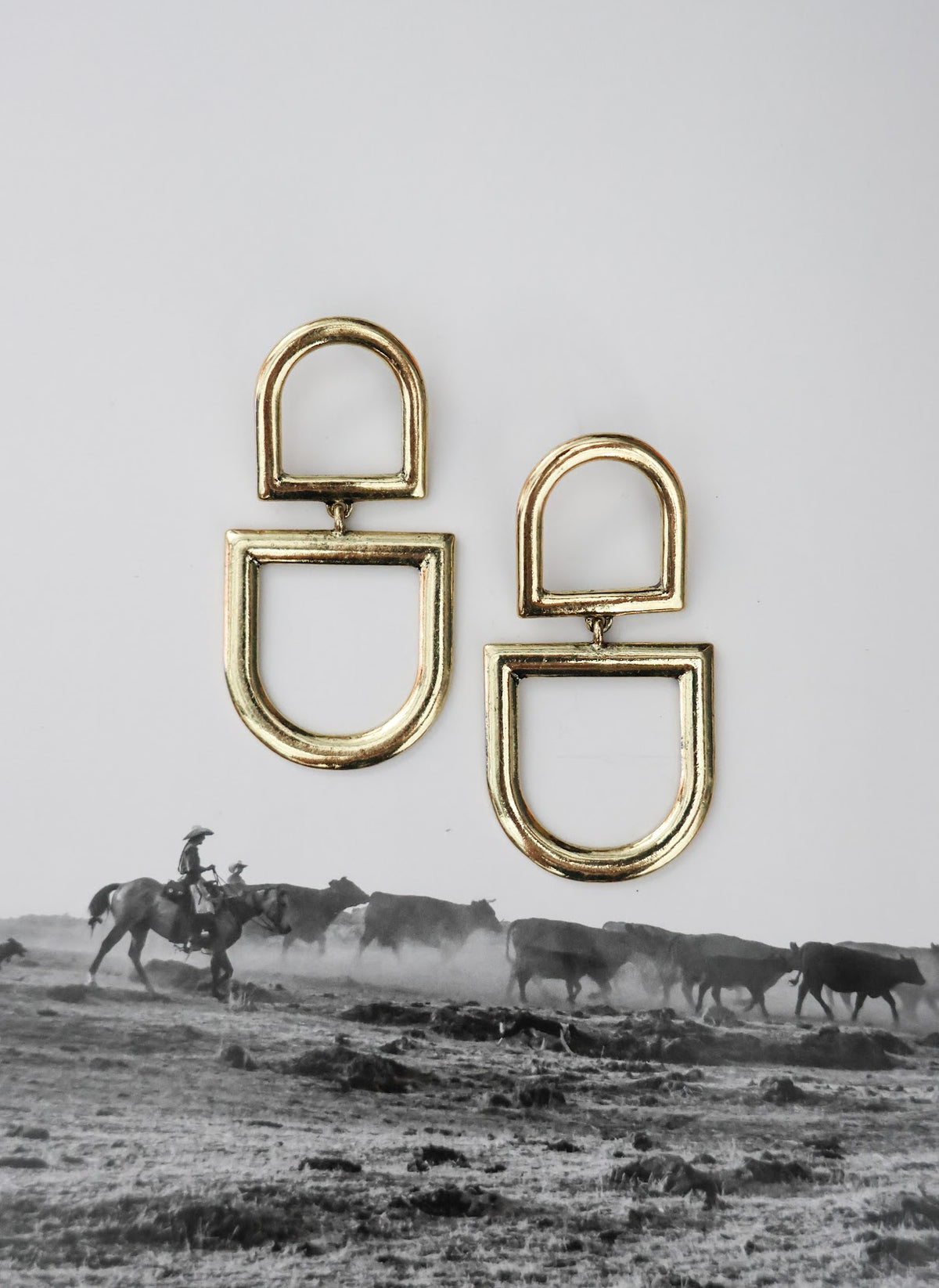 THE WILLIE EARRINGS