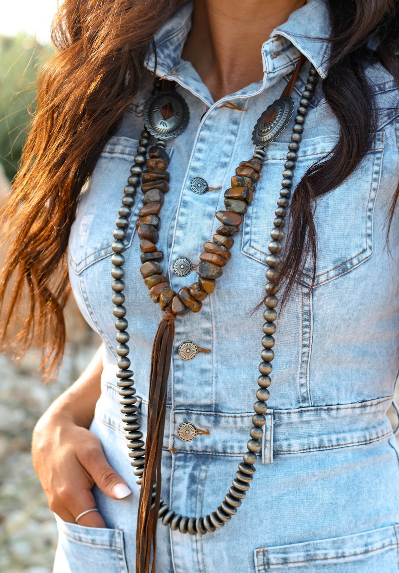 BROWN CHUNKY TURQUOISE CONCHO NECKLACE