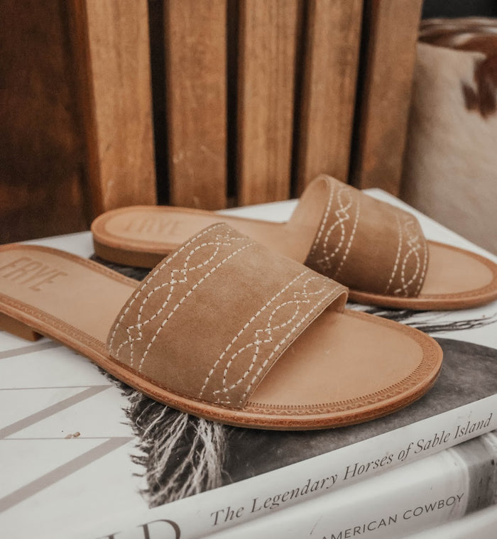 THE AVA WOODSTOCK SLIDE- ALMOND