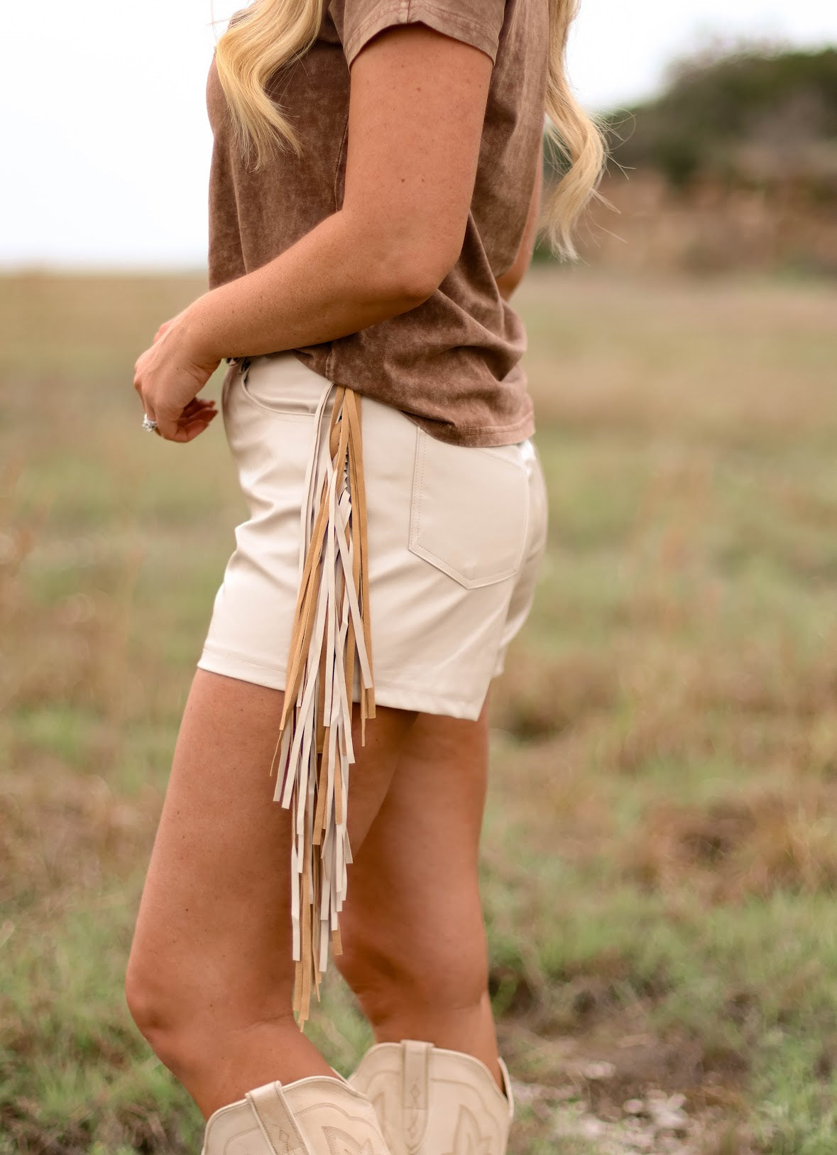 THE WILLOW SHORTS