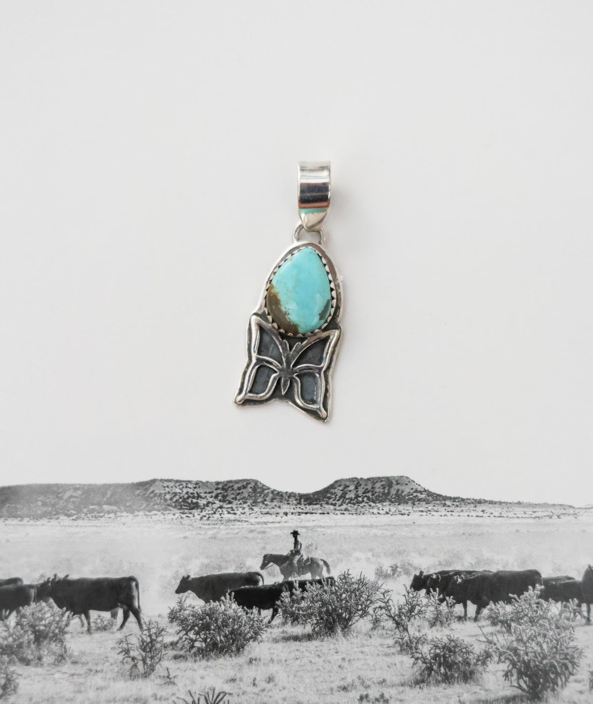 THE PRESTON PENDANT
