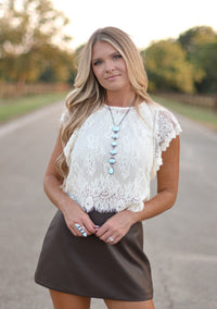 THE MAGNOLIA TOP