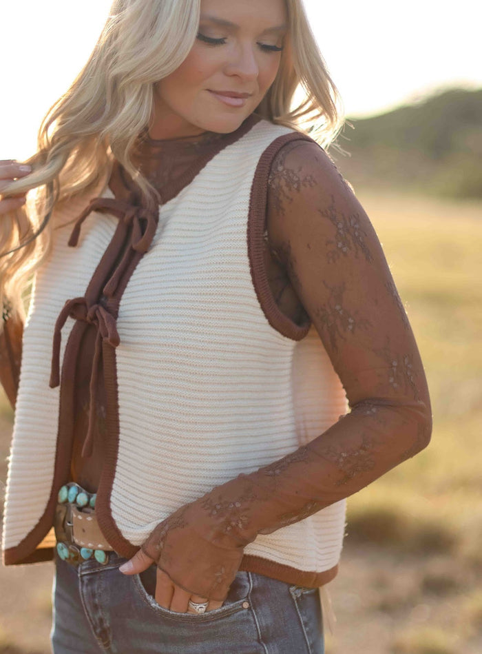 THE FANNIE MESH TOP-BROWN