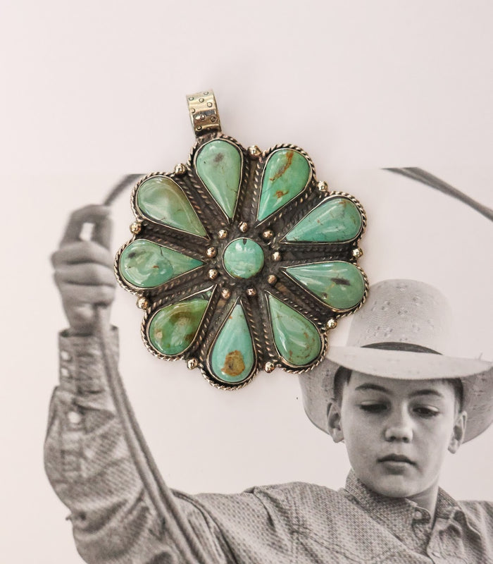 THE GAZELLE PENDANT