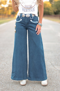 THE LARADO JEANS
