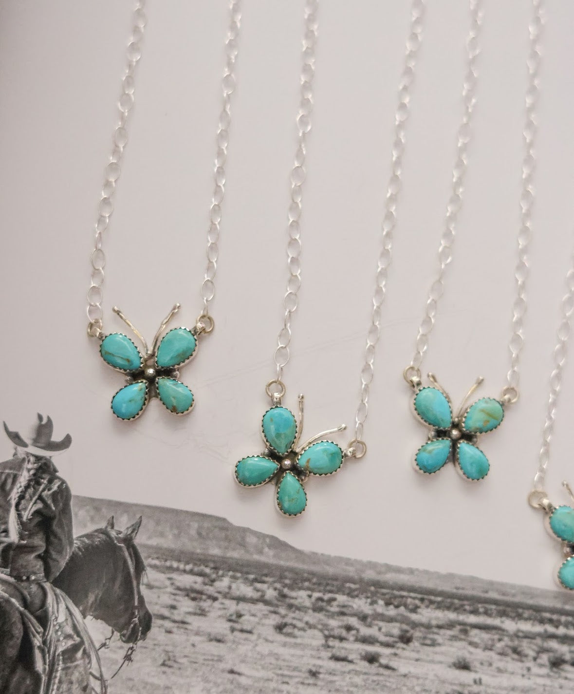 THE BUTTERFLY NECKLACE