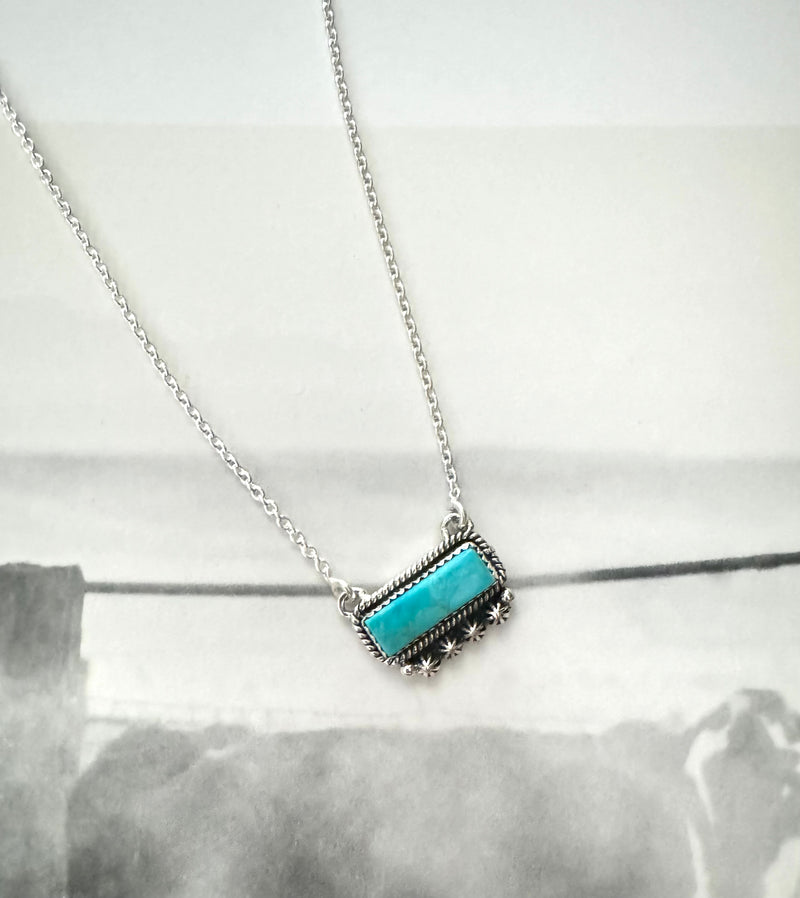 THE BRYER BAR NECKLACE