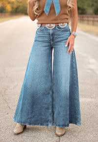 ARIAT AURELIA SUPER WIDE LEG JEANS