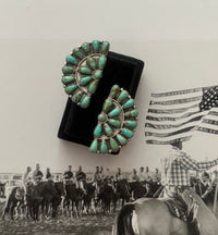 THE MAUNEY EARRINGS