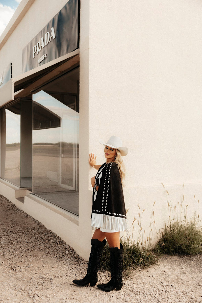 BABE SUEDE CAPE-BLACK & WHITE