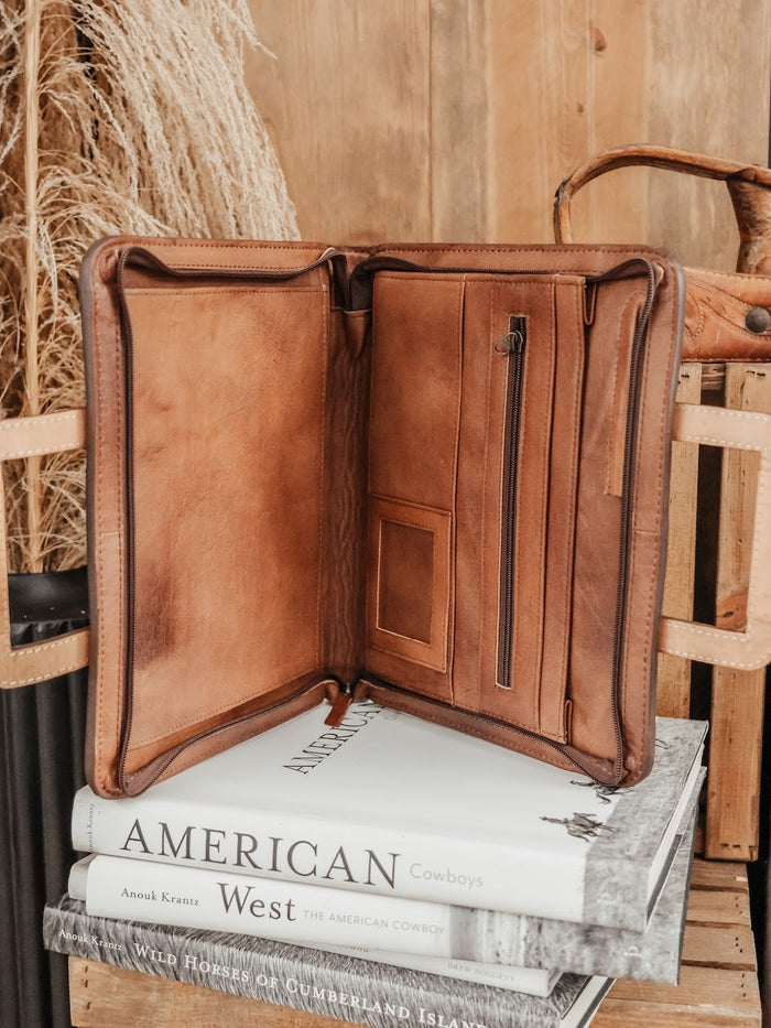 THE BAYLOR BRIEFCASE