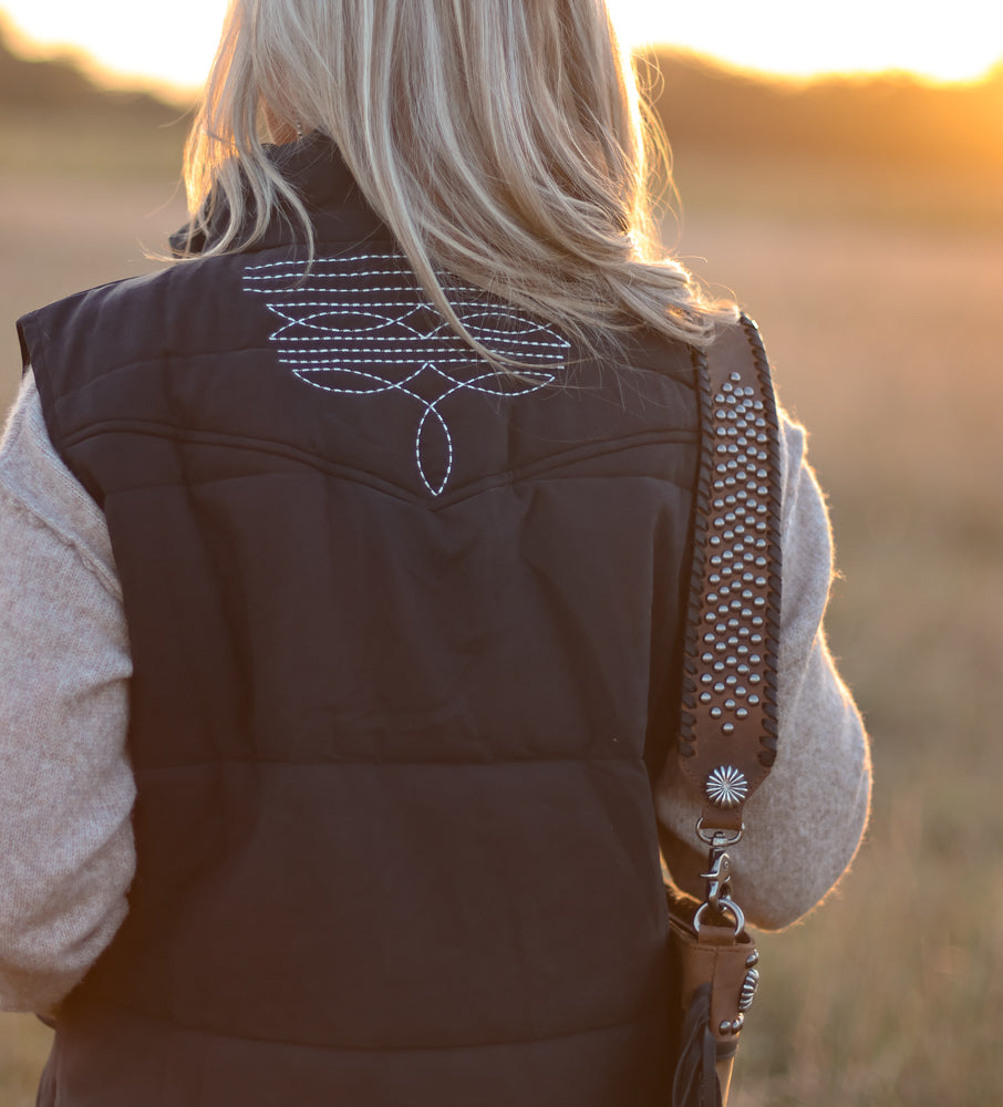 THE BOOTSTITCH VEST-BLACK