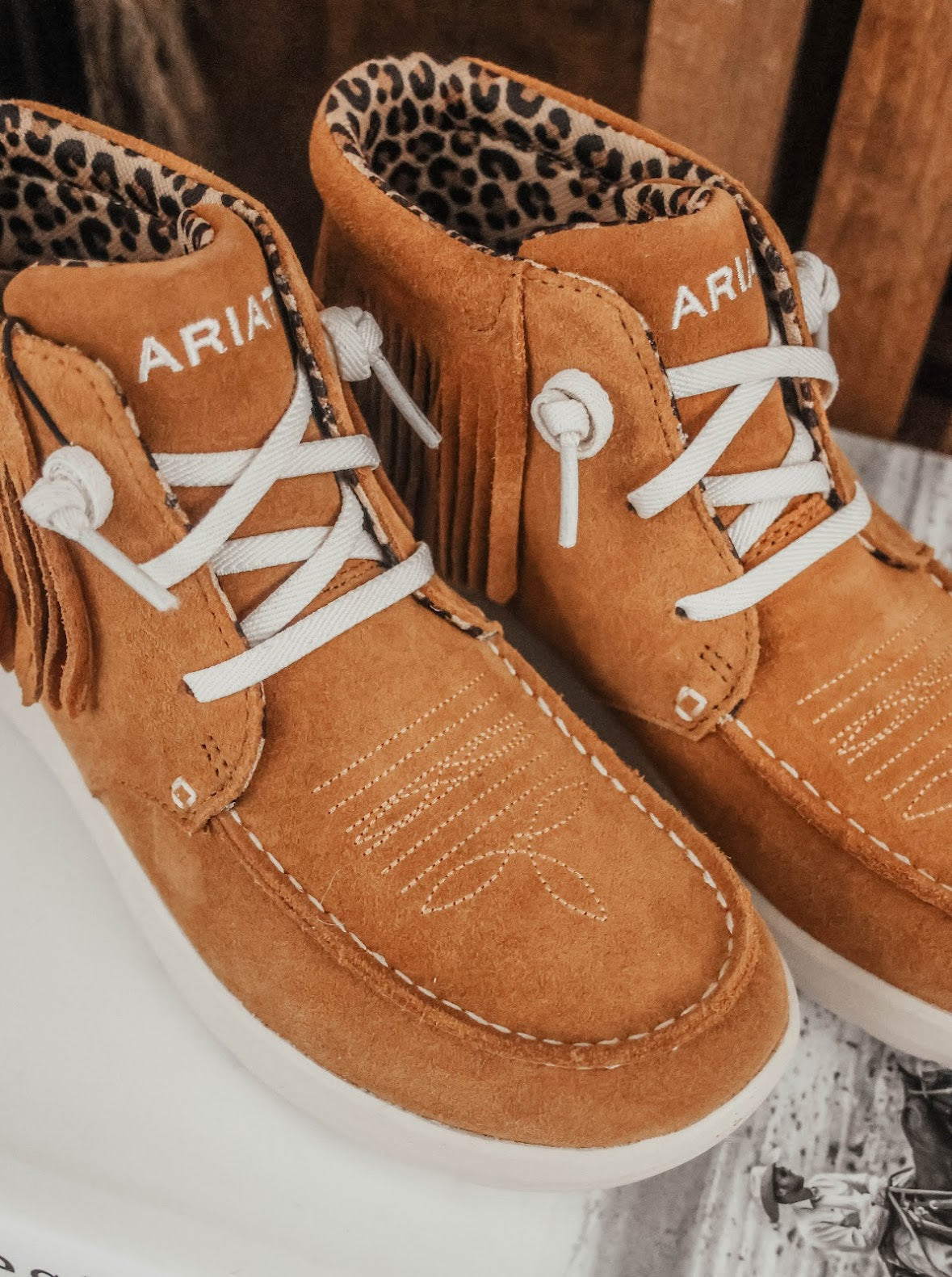 ARIAT HIGH TOP HILO FRINGE SHOE-WHEAT SUEDE – 7 Bar Boutique