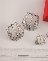 BUCKLE BETTY EARRINGS - SILVER