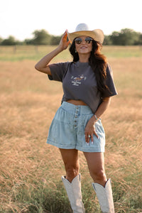 THE HOLD YOUR HORSES TEE