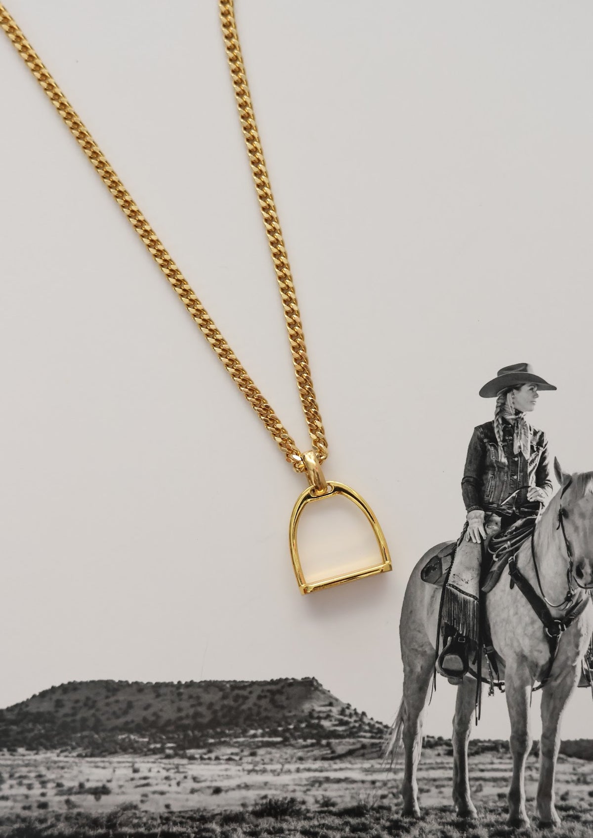 THE CANTINA NECKLACE