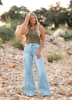 THE EASTON TOP- OLIVE