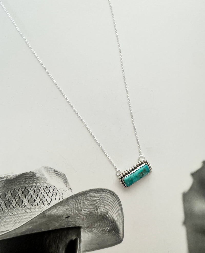 THE SHAELA BAR NECKLACE