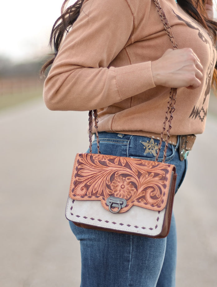 THE CLARA CROSSBODY
