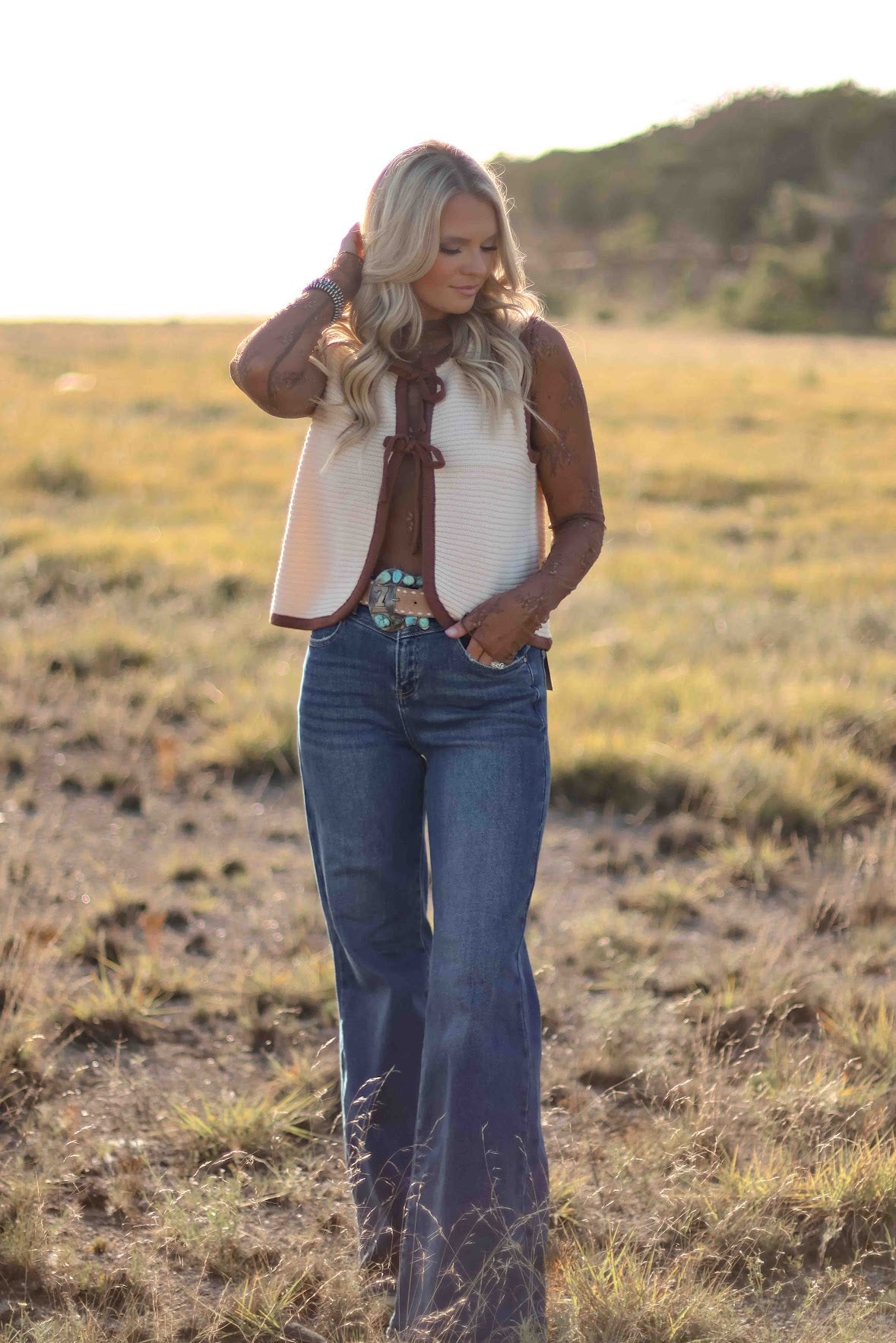 THE FANNIE MESH TOP-BROWN