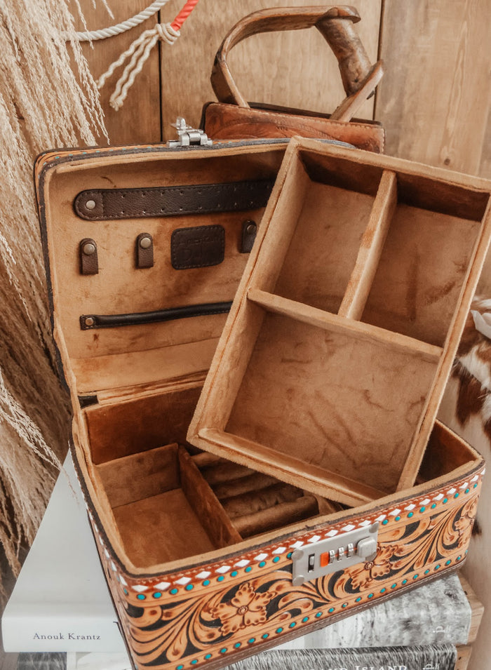 THE MANDY JEWELRY BOX