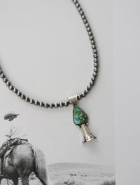 THE AMBER NECKACE