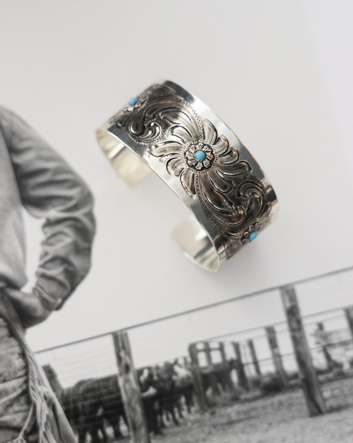 THE BROOKS CUFF