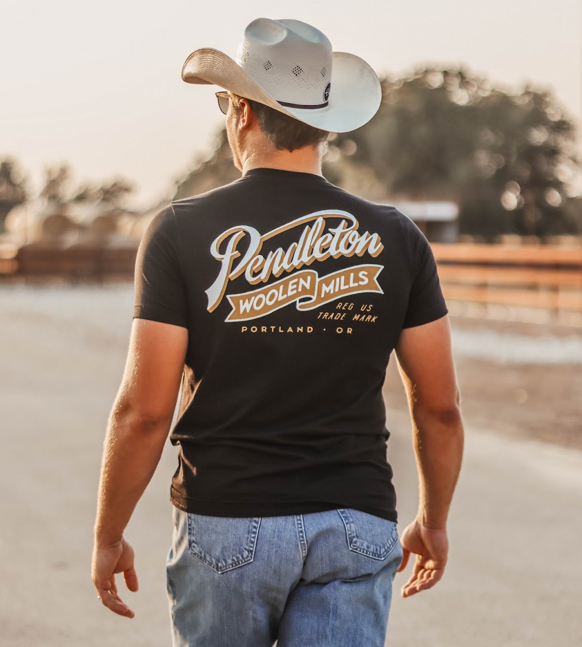 PENDLETON RIBBON LOGO MEN'S TEE