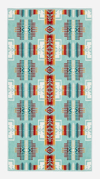 PENDLETON OVERSIZED JACQUARD SPA TOWEL