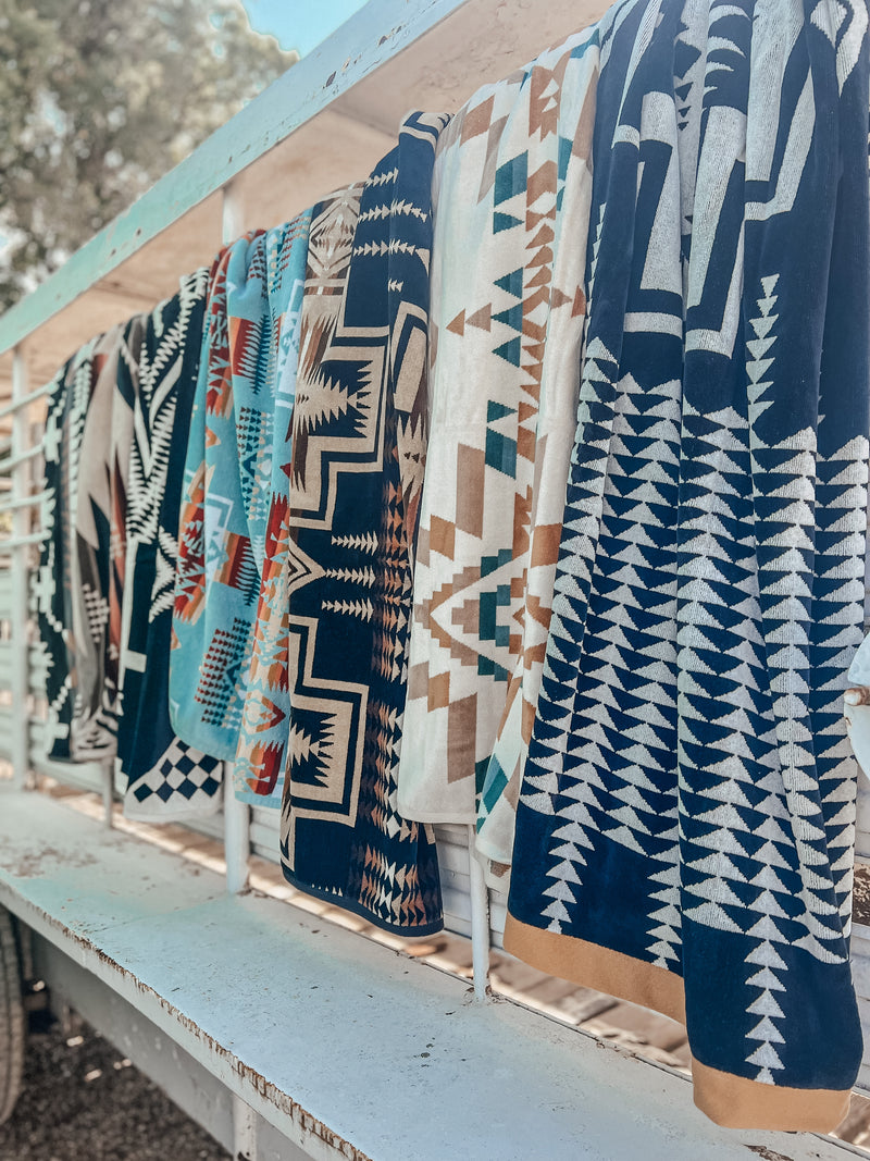 PENDLETON OVERSIZED JACQUARD SPA TOWEL