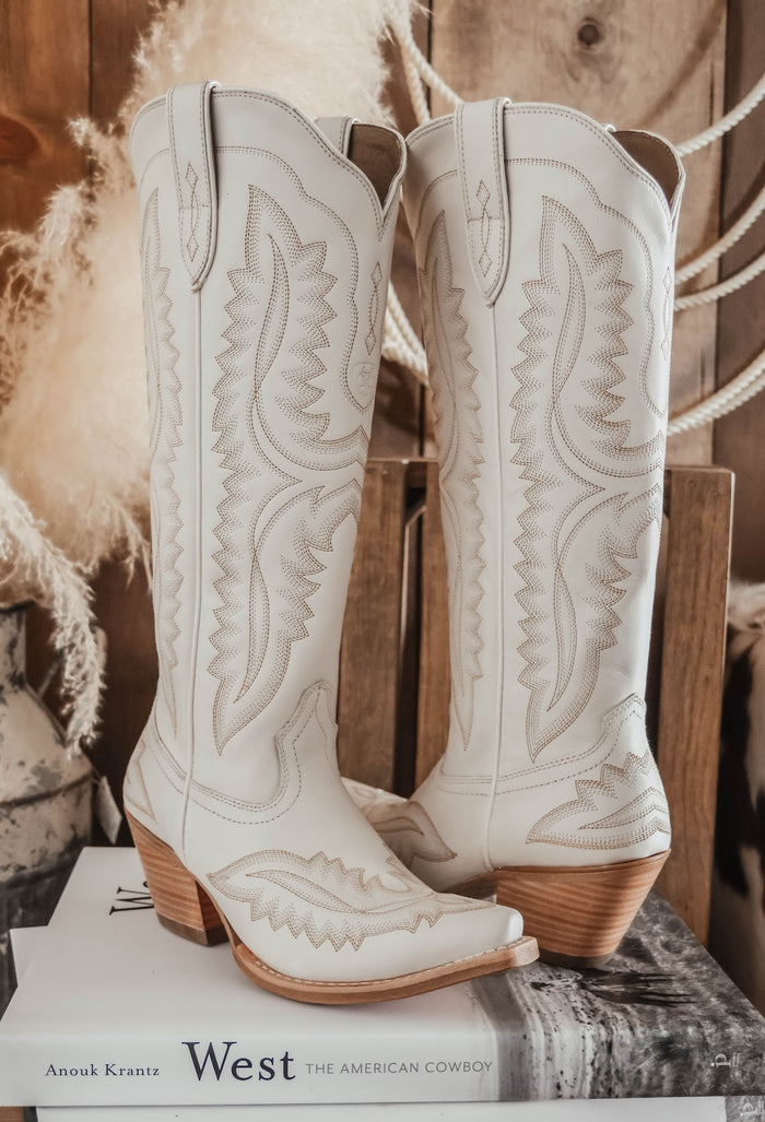 ARIAT WHITE CASANOVA BOOT