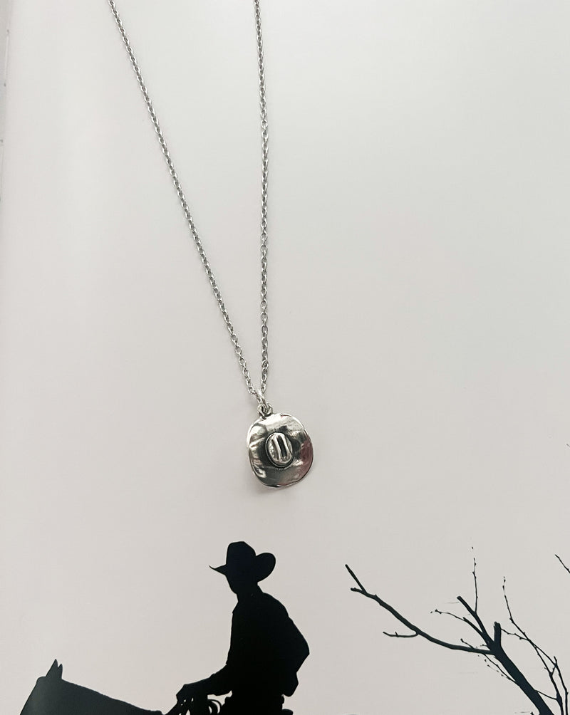 TOP HAT STERLING SILVER NECKLACE