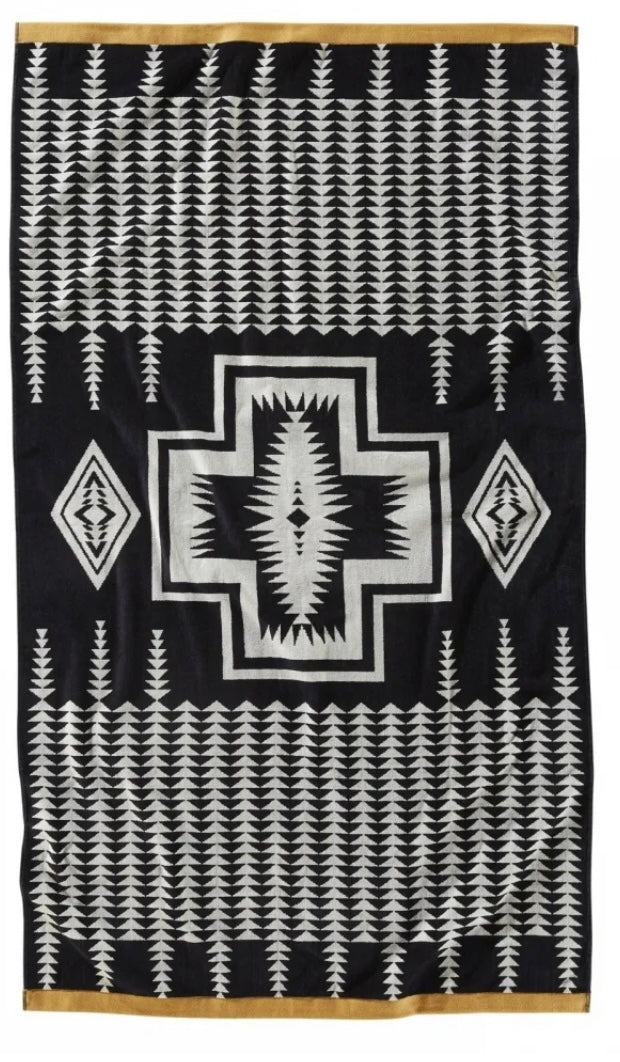 PENDLETON OVERSIZED JACQUARD SPA TOWEL