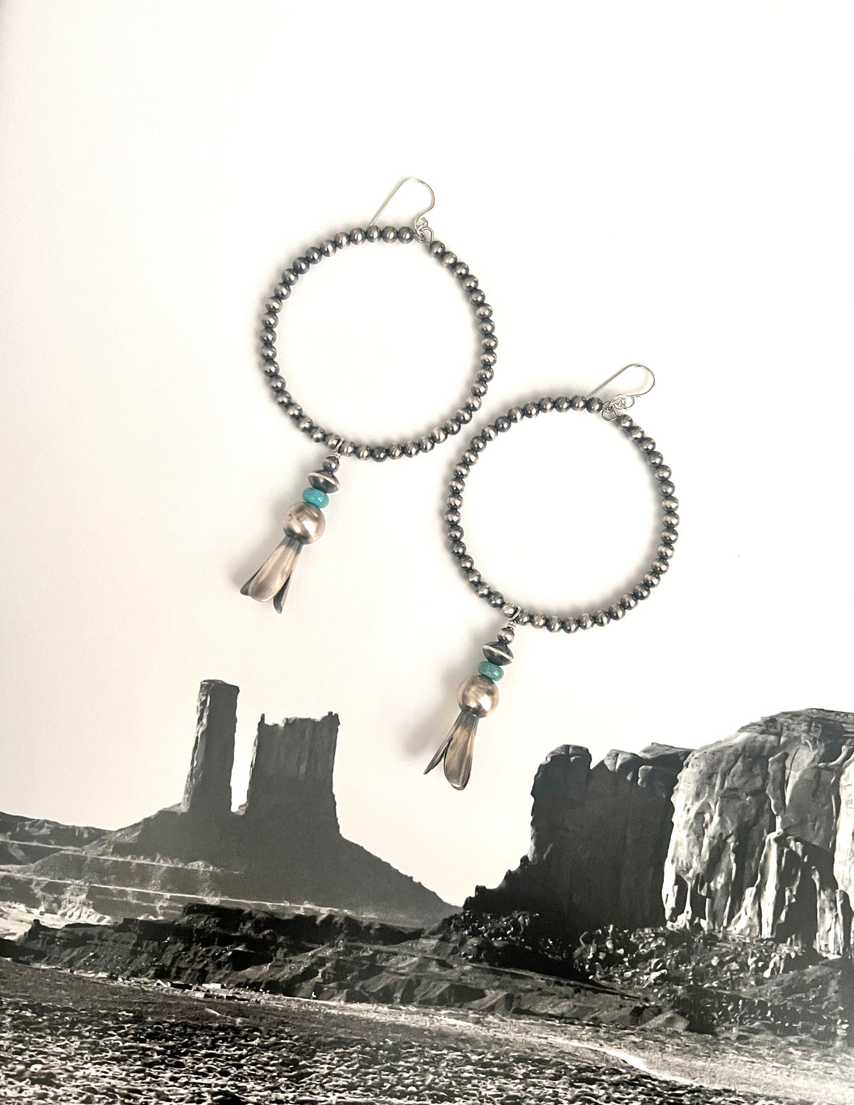 NAVAJO PEARL HOOPS W/ SQUASH