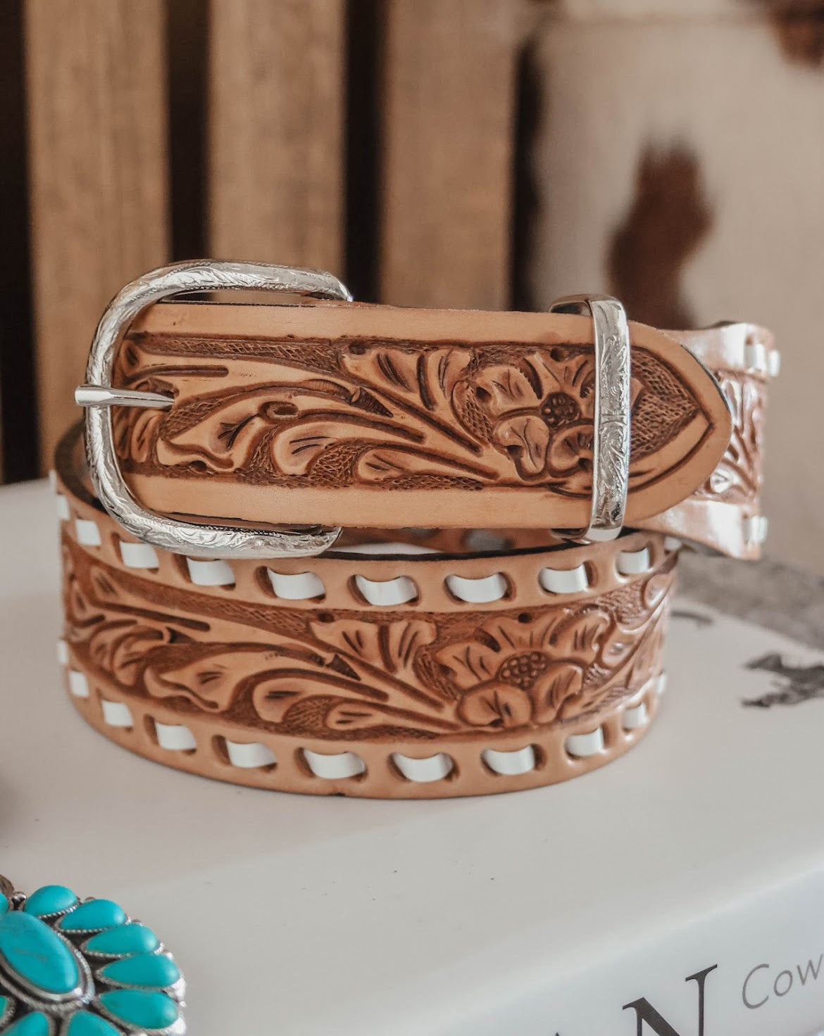 DOUBLE J FLORAL TOOLED WHITE BUCKSTITCH BELT – 7 Bar Boutique