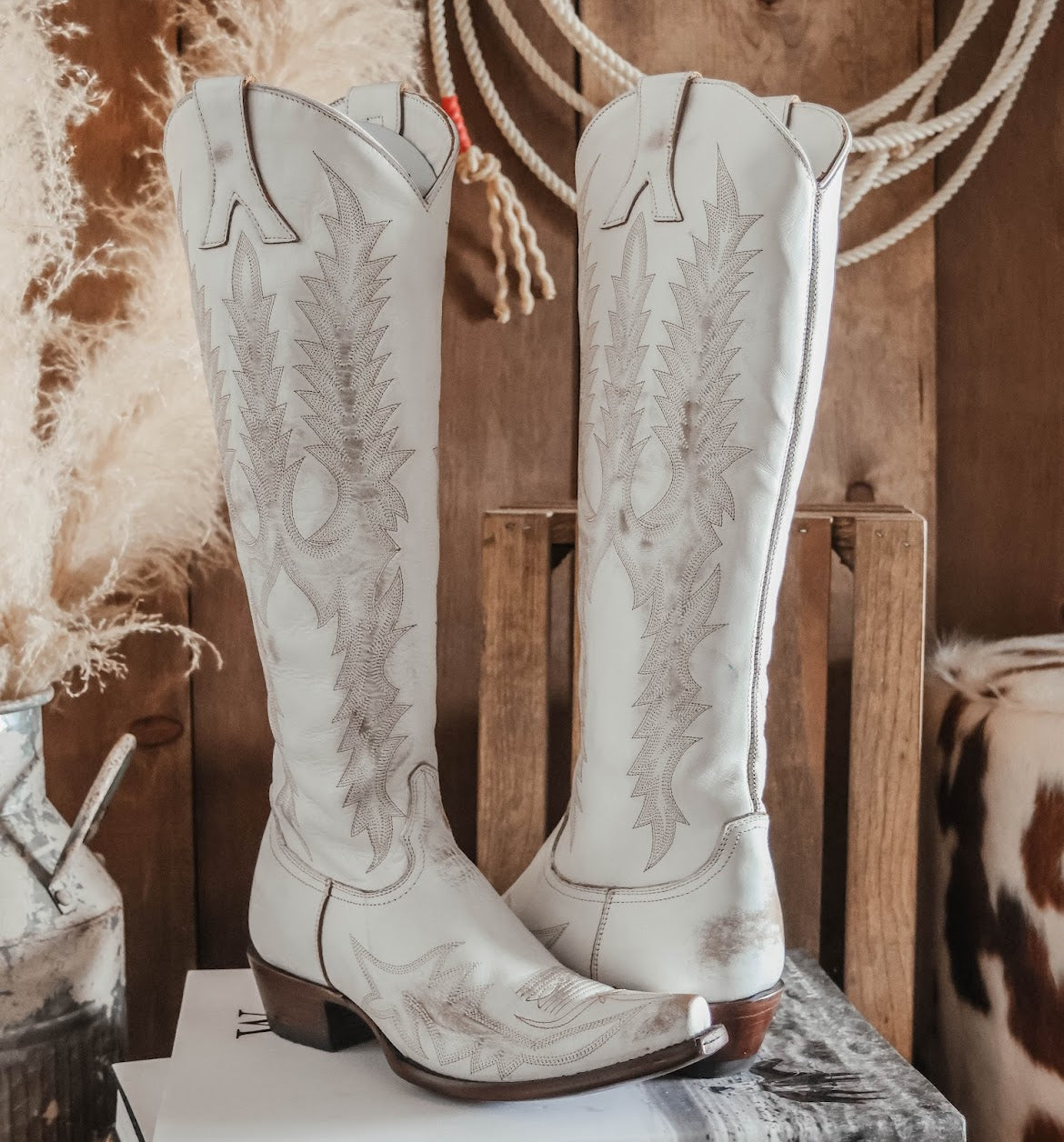 OLD GRINGO MAYRA BOOTS-WHITE – 7 Bar Boutique